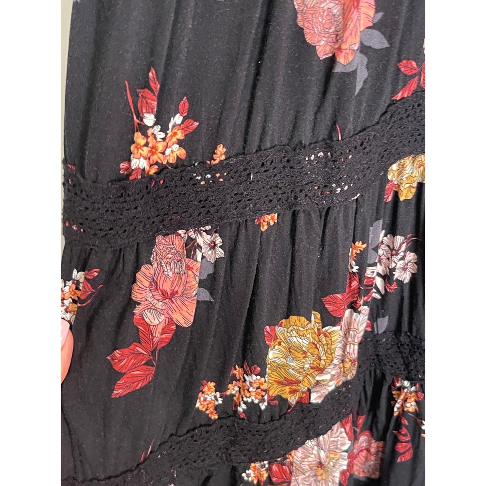 Maurices Large Black Floral Crochet Lace Trim Sleeveless Tiered Mini Dress - Picture 2 of 7